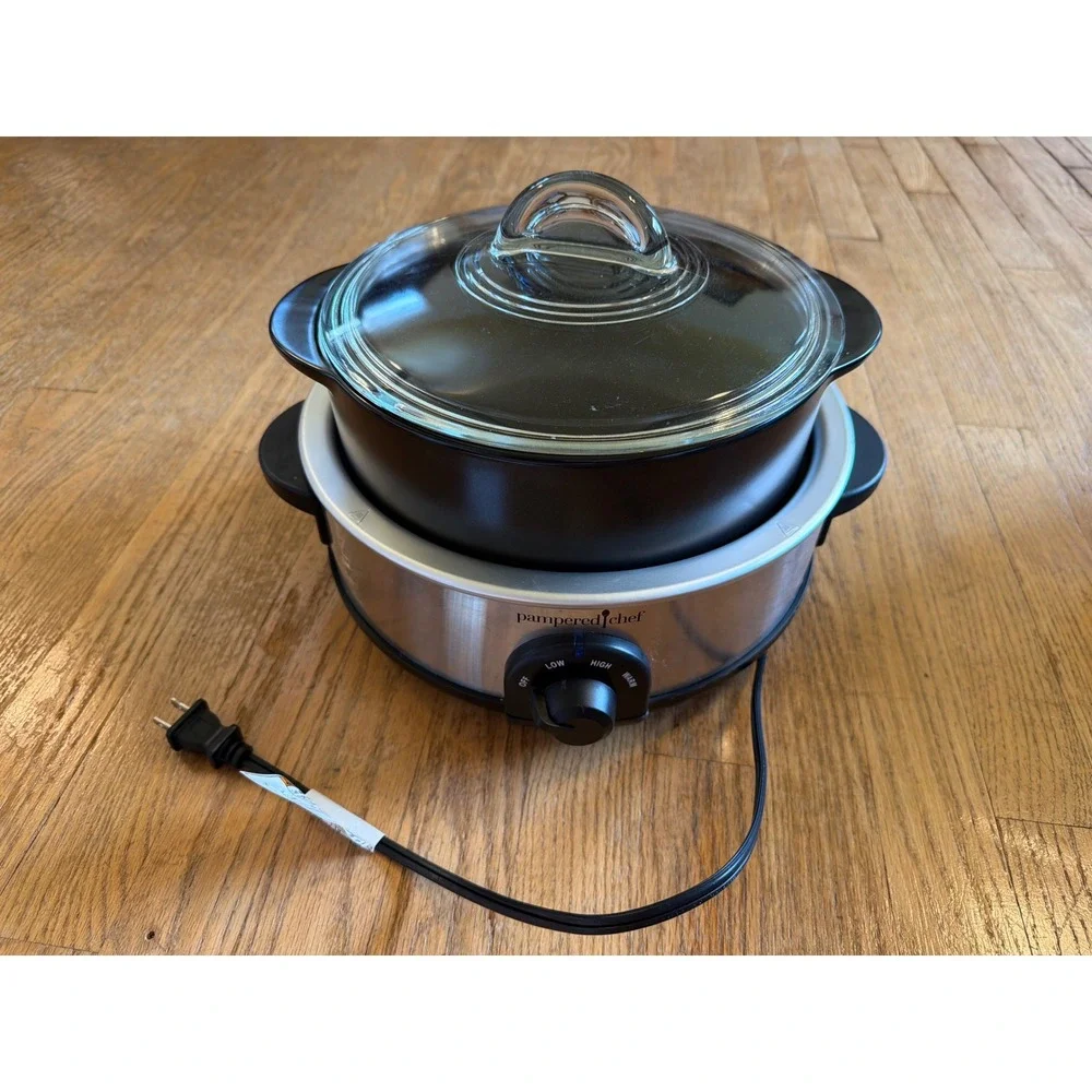 Pampered Chef Rockcrok 4 Qt Dutch Oven with Slow Cooker Stand Silver Black FLAW